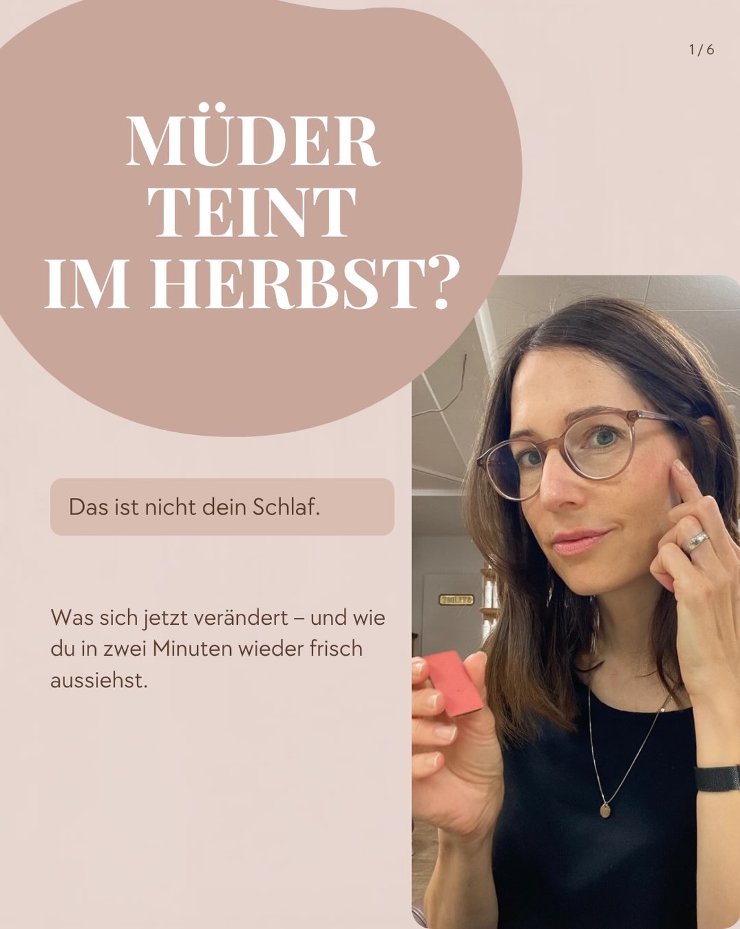 Der Look wirkt frisch, natürlich und besonders harmonisch, weil sich derselbe Farbton im Gesicht wiederholt.